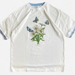 Vintage Morning Sun White Tee T-Shirt with Butterflies and Daisies Graphic XL
